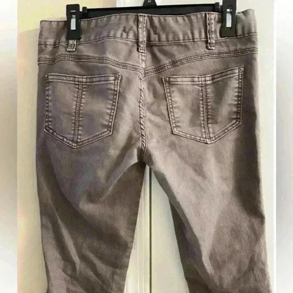 Free people light brown‎ skinny stretchy jeans in excellent condition. Sz 27 - Picture 3 of 5